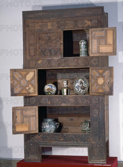 MUEBLE MUDEJAR TOLEDANO DE STA URSULA S XIV-XV
MADRID, MUSEO ARQUEOLOGICO NACIONAL
MADRID

This