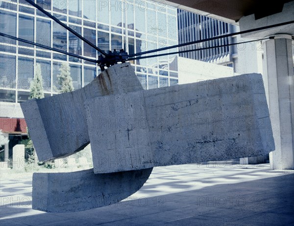 CHILLIDA EDUARDO 1924/2002
ESCULTURA-SIRENA VARADA (MUS PASEO CASTELLANA)
MADRID,