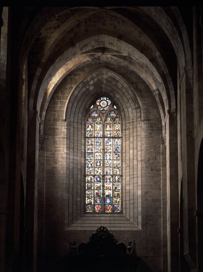 VIDRIERA DE LA FACHADA DE LA IGLESIA S XIII.
SANTES CREUS, MONASTERIO SANTES CREUS
TARRAGONA
