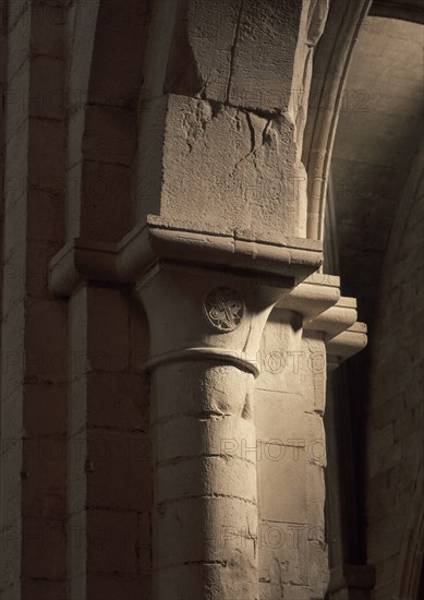 CAPITEL DE LA IGLESIA ABACIAL
POBLET, MONASTERIO DE SANTA MARIA
TARRAGONA

This image is not