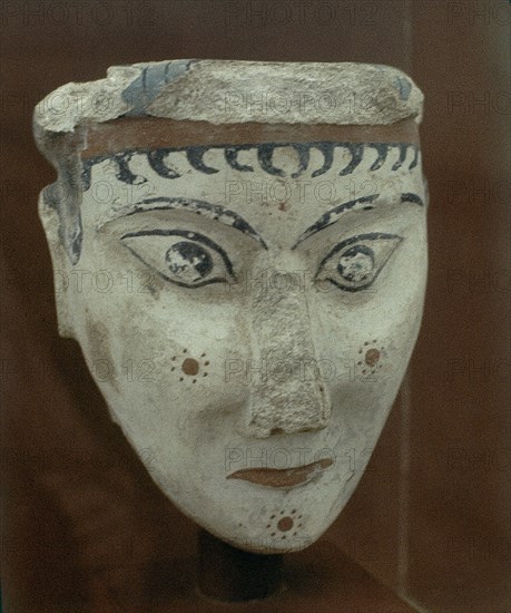 CABEZA FEMENINA DE LA ACROPOLIS DE MICENAS-YESO XIV-XIII A JC
ATENAS, MUSEO NACIONAL