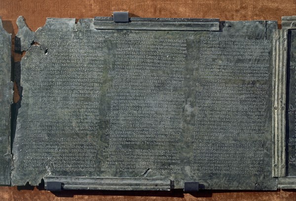 LEY HISPANO ROMANA DE OSUNA
MADRID, MUSEO ARQUEOLOGICO NACIONAL
MADRID

This image is not