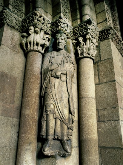 BASILICA SAN VICENTE - PORTADA ROMANICA - APOSTOLES
AVILA, EXTERIOR
AVILA

This image is not