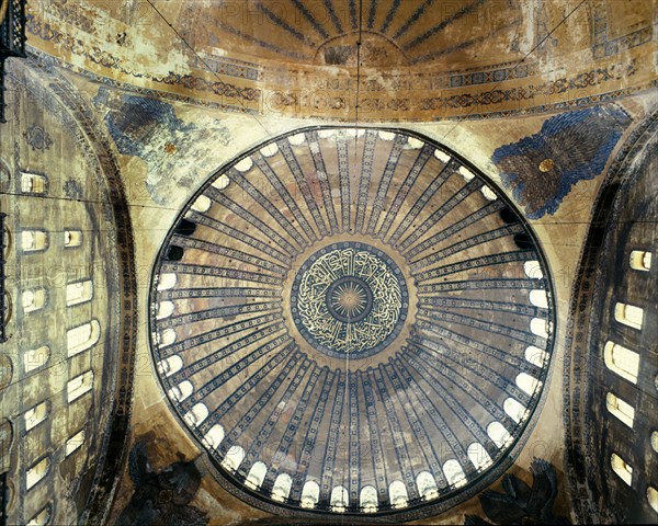 BOVEDA DEL MUSEO
ESTAMBUL, MEZQUITA SANTA SOFIA
TURQUIA

This image is not downloadable.