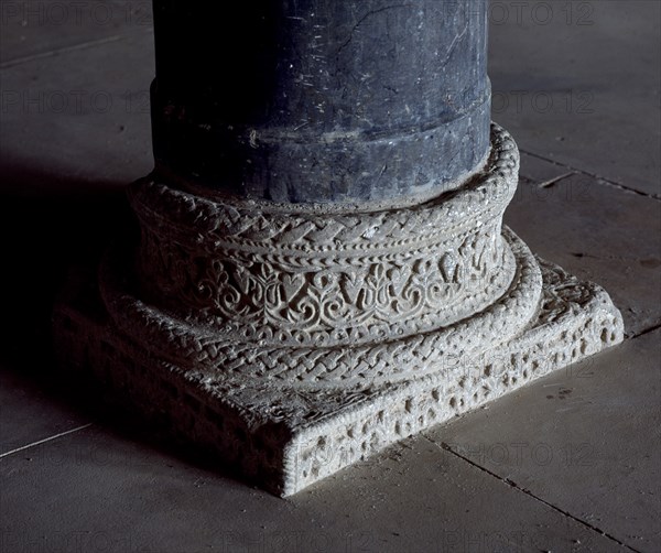 BASA DE COLUMNA
PROVINCIA, MEDINA AZAHARA
CORDOBA