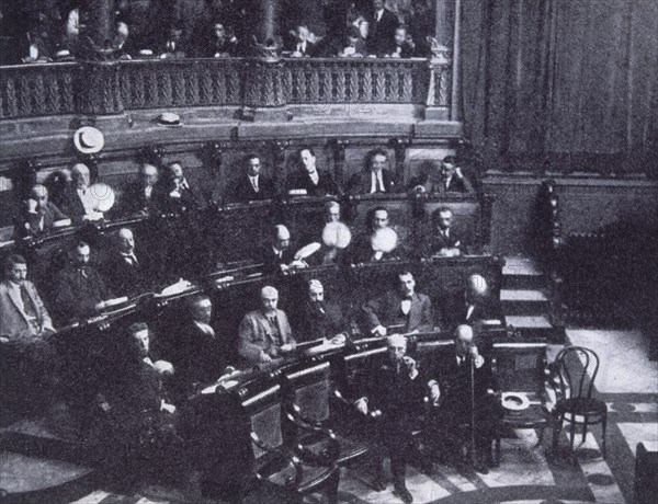 HªCATALUÑA-FOTOGRAFIA-ASAMBLEA DE PARLAMENTARIOS EN BARCELONA-1904
MADRID, BIBLIOTECA
