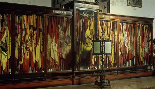 BANDERAS DE INFANTERIA
MADRID, MUSEO DEL EJERCITO
MADRID