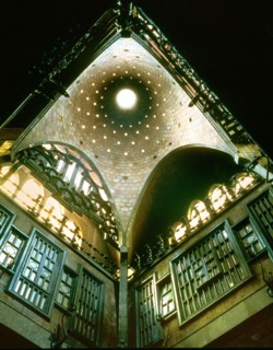 Gaudi, Vestibule du palais Güell