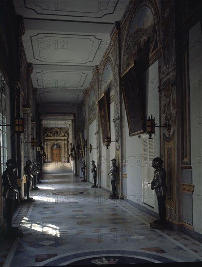 INTERIOR
VALLETTA LA, PALALACIO DE LOS GRANDES MAESTROS
MALTA

This image is not downloadable.