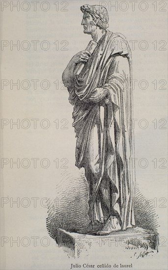 JULIO CESAR CEÑIDO DE LAUREL
MADRID, BIBLIOTECA NACIONAL
MADRID

This image is not downloadable