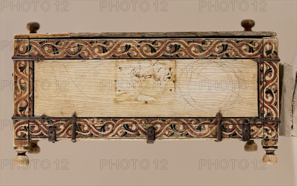 COFRE DE MADERA DEL PALACIO DE MEDINA AZAHARA - 980
GRANADA, MUSEO