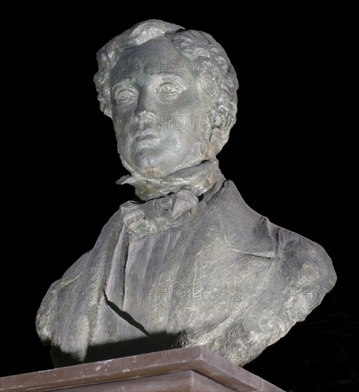 COULLAUT VALERA LORENZO 1876/1932
JUAN DONOSO CORTES-MARQUES DE VALDEGAMAS-ESCULTURA
MADRID,