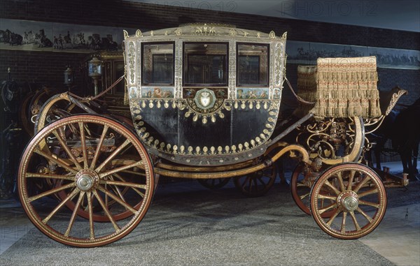 BERLINA DE GALA LLAMADA DE LA CORONA DUCAL
MADRID, MUSEO CARRUAJES
MADRID