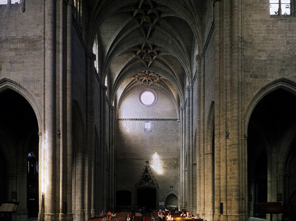 NAVE PRINCIPAL DESDE EL ALTAR MAYOR
HUESCA, CATEDRAL
HUESCA

This image is not downloadable.