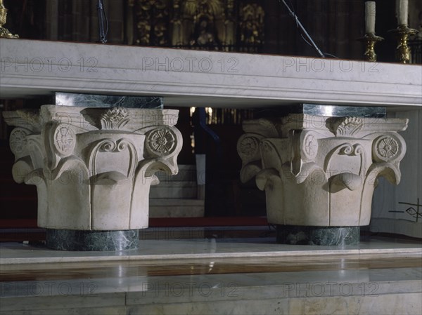 CAPITELES BASE DEL ALTAR MAYOR
BARCELONA, CATEDRAL
BARCELONA

This image is not downloadable.