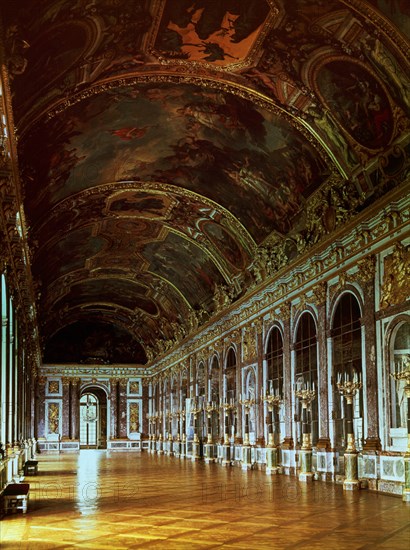 MANSART-LE BRUN
GALERIA DE ESPEJOS .1678 Y ss.
VERSALLES, PALACIO
FRANCIA