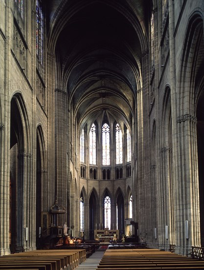 INTERIOR HACIA LA CABECERA
LIMOGES, CATEDRAL
FRANCIA

This image is not downloadable. Contact