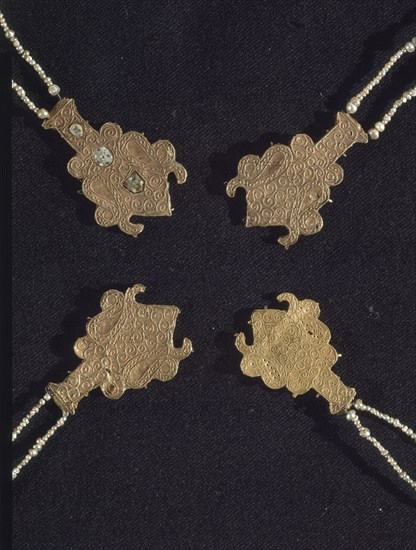 JOYAS DE ORO HISP-MUSULMAN-BENTARIQUE-ALMERIA
MADRID, MUSEO ARQUEOLOGICO NACIONAL
MADRID

This