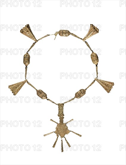 COLLAR DE ORO HISPANOMUSULMAN - TESORO DE BENTARIQUE- COLLAR DE FILIGRANA
MADRID, MUSEO