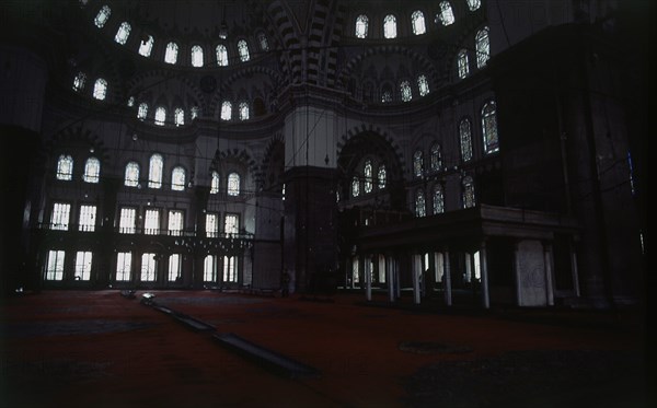 INTERIOR
ESTAMBUL, MEZQUITA AZUL O AHMED I
TURQUIA

This image is not downloadable. Contact us