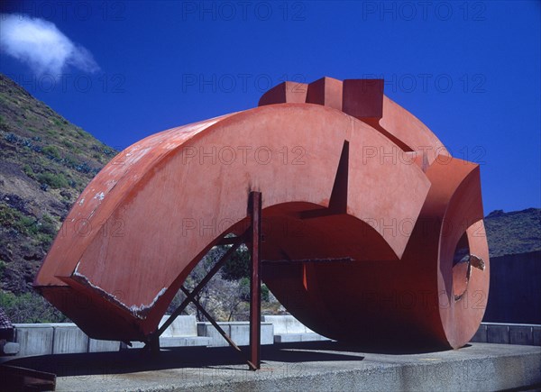 CHIRINO MARTIN 1925
LADY TENERIFE
SANTA CRUZ, EXTERIOR
TENERIFE

This image is not