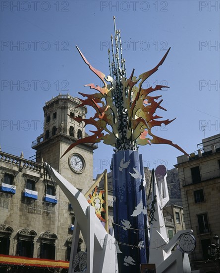 HOGUERA EN LA PLAZA DEL AYUNTAMIENTO
ALICANTE, FIESTAS DE SAN JUAN 84
ALICANTE

This image is