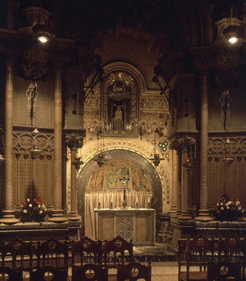 CAMARIL DE LA VIRGEN - ALTAR E IMAGEN
MONTSERRAT, MONASTERIO
BARCELONA

This image is not
