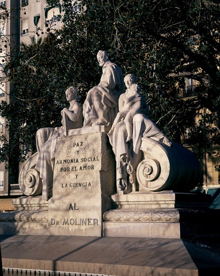 CAPUZ
MONUMENTO AL DOCTOR MOLINER
VALENCIA, MUSEO BELLAS ARTES - COLEGIO PIO V
VALENCIA