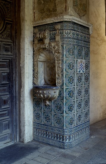 CLAUSTRO MUDEJAR - AGUAMANIL DE MOSAICO
SANTIPONCE, MONASTERIO DE SAN ISIDORO DEL