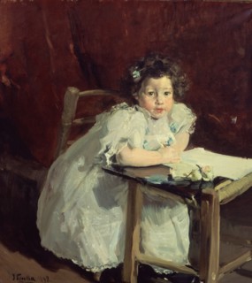 Sorolla, Elenita at her desk