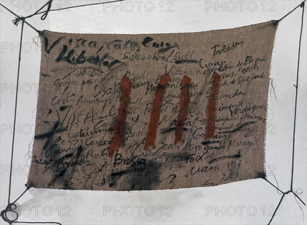 TAPIES ANTONI 1923-
INSCRIPCIONES Y CUATROBARRAS - 1971-72

This image is not downloadable.