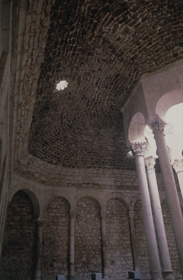 VISTAS DEL INTERIOR
GERONA, BAÑOS ARABES
GERONA

This image is not downloadable. Contact us for