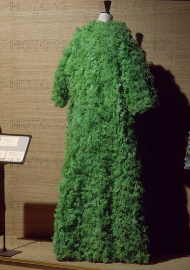 BALENCIAGA CRISTOBAL 1895/1972
ABRIGO DE NOCHE-INVIERNO 1964       CAT 154
LYON, EXPOSICION