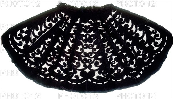 BALENCIAGA CRISTOBAL 1895/1972
ESCLAVINA-S XIX                     CAT 452
LYON, EXPOSICION