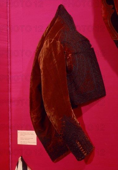 BALENCIAGA CRISTOBAL 1895/1972
CHAQUETA ESPANOLA-BOLERA            CAT 462
LYON, EXPOSICION