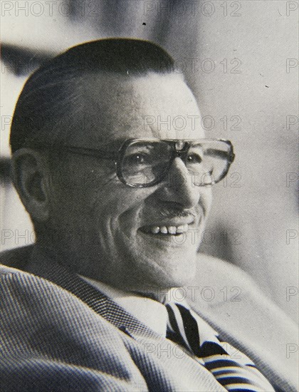 JAMES M BUCHANAN-1919-ECONOMISTA AMERICANO

This image is not downloadable. Contact us for the