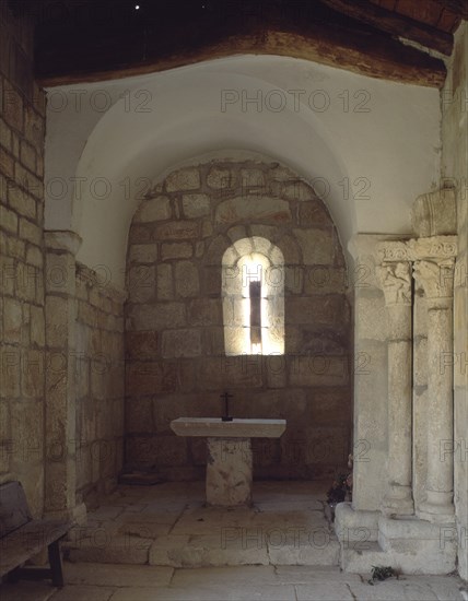 INTERIOR HACIA LA CABECERA-ROMANICO
ALAVA, SAN JUAN DE AMIANO
ALAVA

This image is not