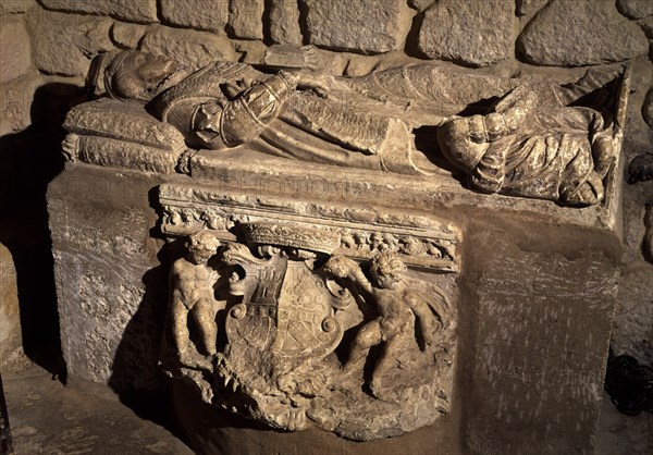 SEPULCRO DE JUANA ACUNA-GOTICO
SALINILLAS, IGLESIA PARROQUIAL
ALAVA