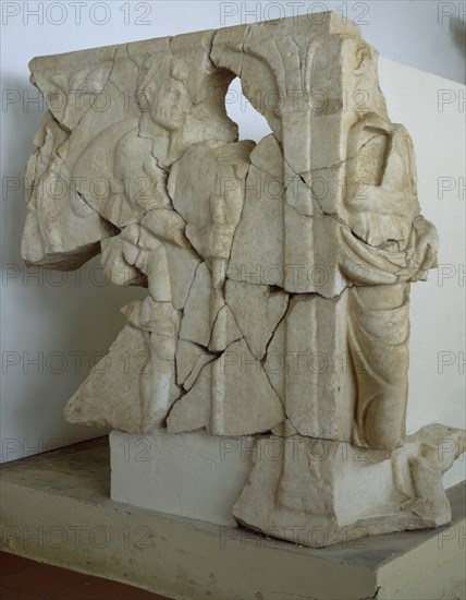 MUSEO-SARCOFAGO ROMANO S III
PROVINCIA, MEDINA AZAHARA
CORDOBA