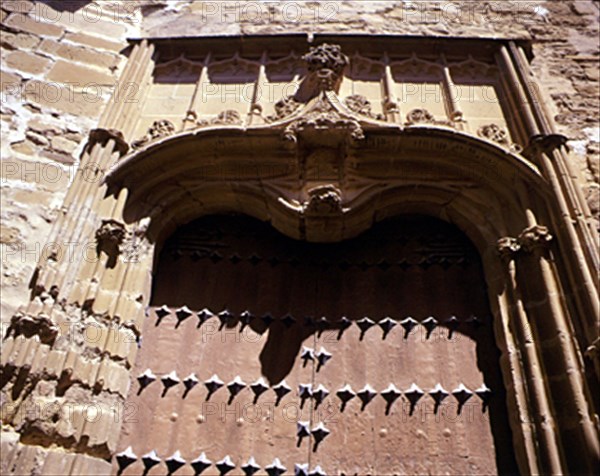 EXTERIOR-FACHADA SUR PUERTA GOTICA FIN SG XV DEL PERDON
BAEZA, CATEDRAL
JAEN

This image is not