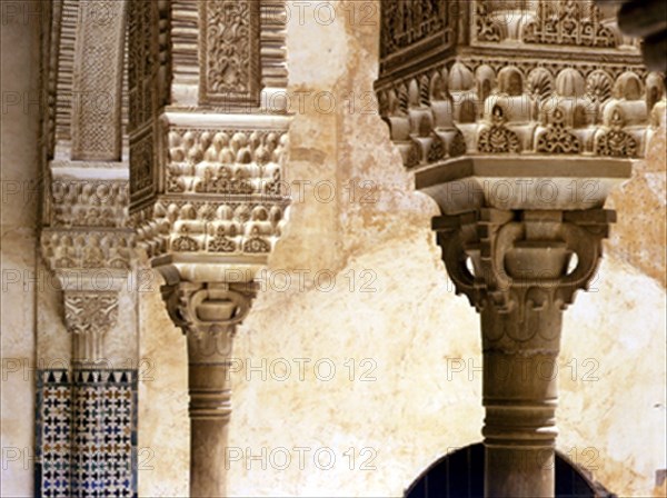 CAPITELES Y COLUMNAS
GRANADA, ALHAMBRA-CUARTO DORADO
GRANADA