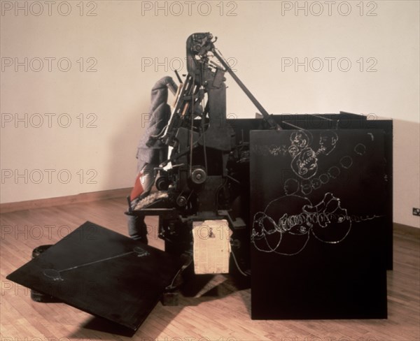BEUYS JOSEPH 1921/86
TERREMOTO 1981
LONDRES, GALERIA OFFAY
INGLATERRA