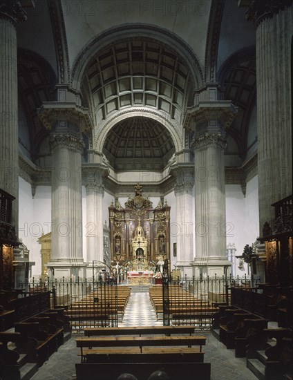INTERIOR HACIA EL ALTAR MAYOR
HUESCAR, IGLESIA MAYOR
GRANADA

This image is not downloadable.