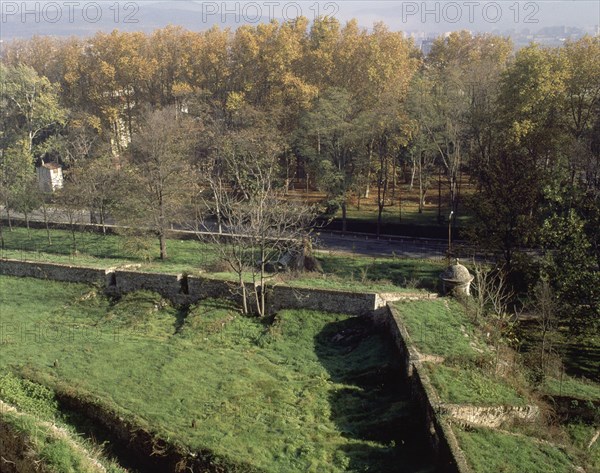 BALUARTE DEL REDIN-ANTIGUA MURALLA
PAMPLONA, EXTERIOR
NAVARRA

This image is not downloadable.