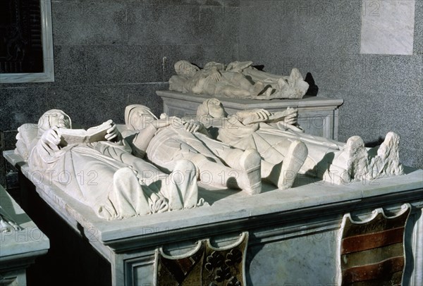 APRILE
SEPULCRO-PERAFAN DE RIBERA II Y SUS ESPOSAS
SEVILLA, IGLESIA DE LA