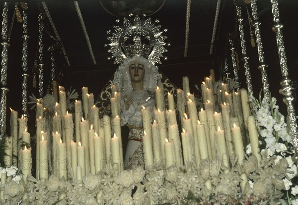 SEMANA SANTA-PROCESION-PASO DE LA VIRGEN DOLOROSA-DETAL
GRANADA, EXTERIOR
GRANADA