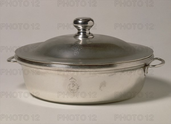 CACEROLA DE CAMPANA DEL DUQUE DE WELLINGTON
LONDRES, MUSEO WELLINGTON/ASPLEY