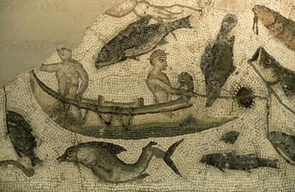 MOSAICO ROMANO-PROCEDE DEL PALACIO HALICARNASO(FECHA DEL PALACIO S IV AC)
LONDRES, BRITISH