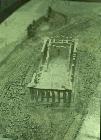 MAQUETA DE LAS RUINAS DEL PARTENON-GRECIA
LONDRES, BRITISH MUSEUM
INGLATERRA

This image is not