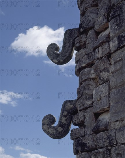 DET COLAS DE SERPIENTES-TOLTECAS
CHICHEN ITZA, TEMPLO DE LOS GUERREROS
MEXICO